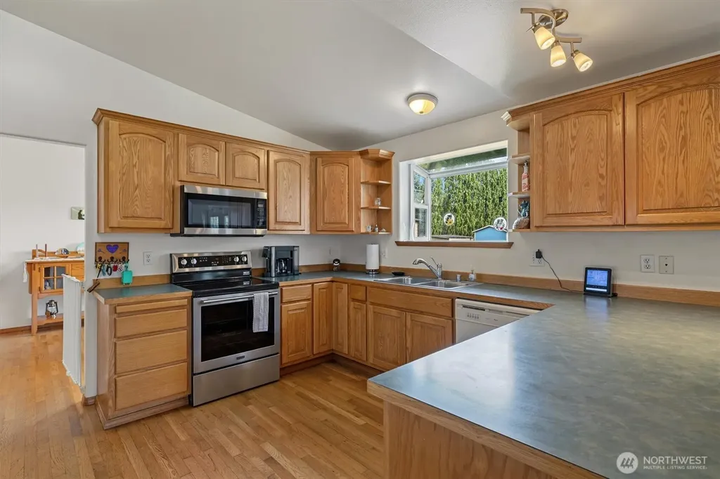 180 Kowntee Street Camano Island WA 98282
