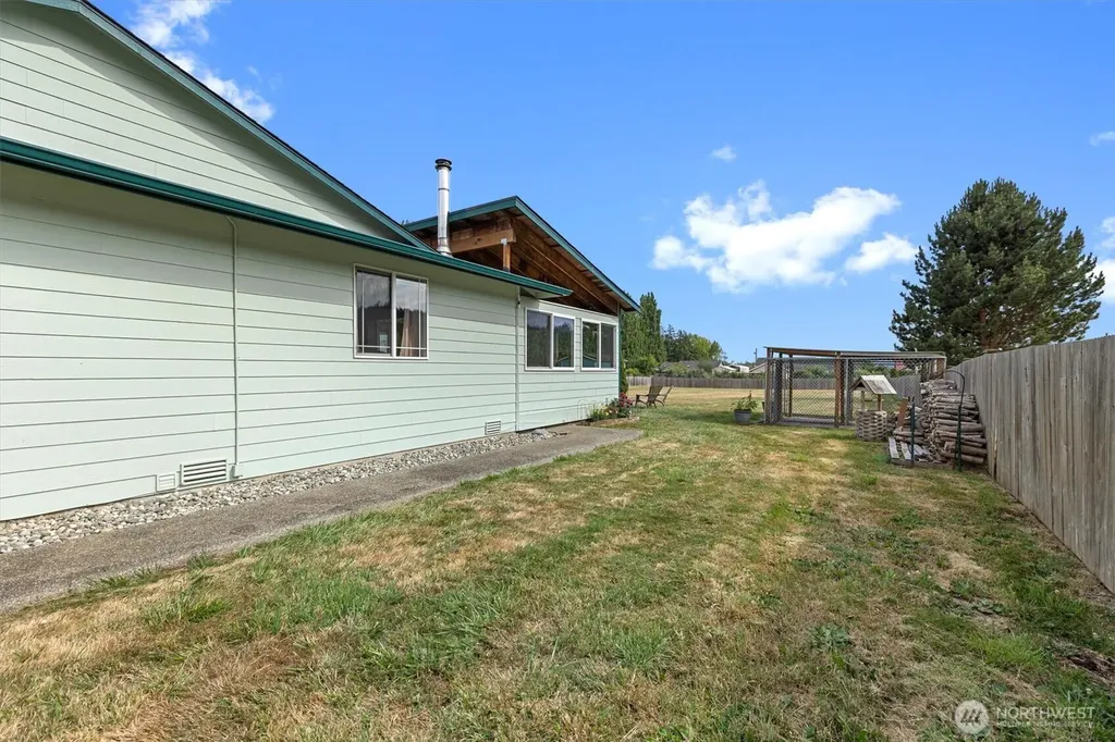 180 Kowntee Street Camano Island WA 98282