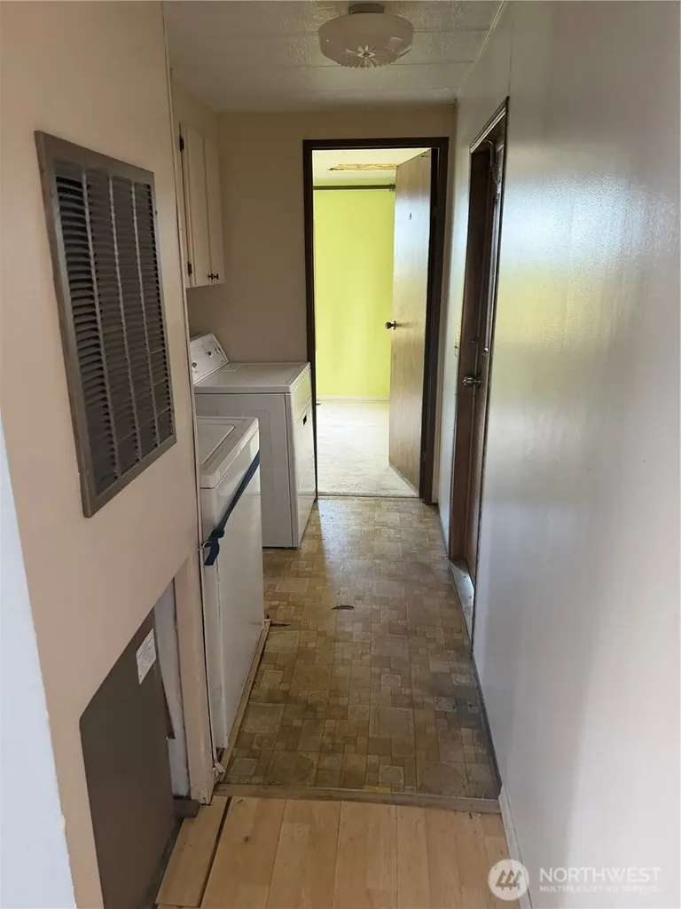 380 E Pole Road Lynden WA 98264