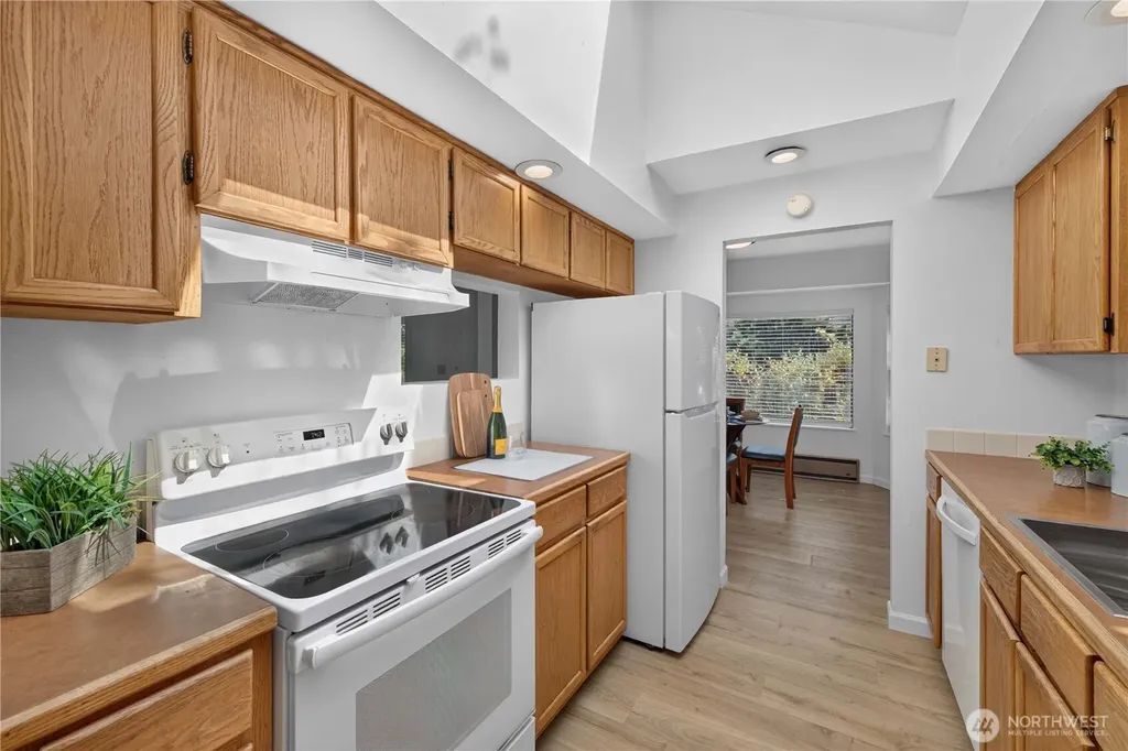 3310 SW 104th Street Seattle WA 98146
