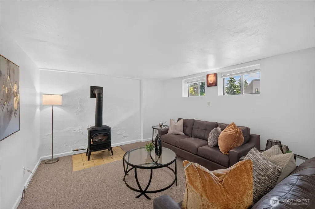 3310 SW 104th Street Seattle WA 98146