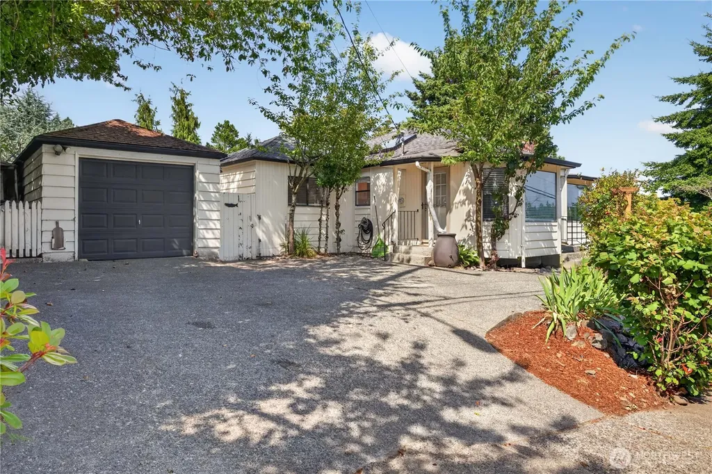 3310 SW 104th Street Seattle WA 98146