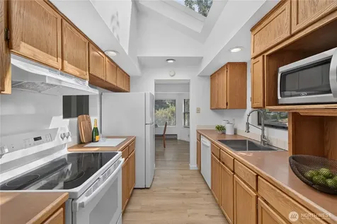3310 SW 104th Street Seattle WA 98146