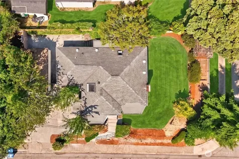 3310 SW 104th Street Seattle WA 98146