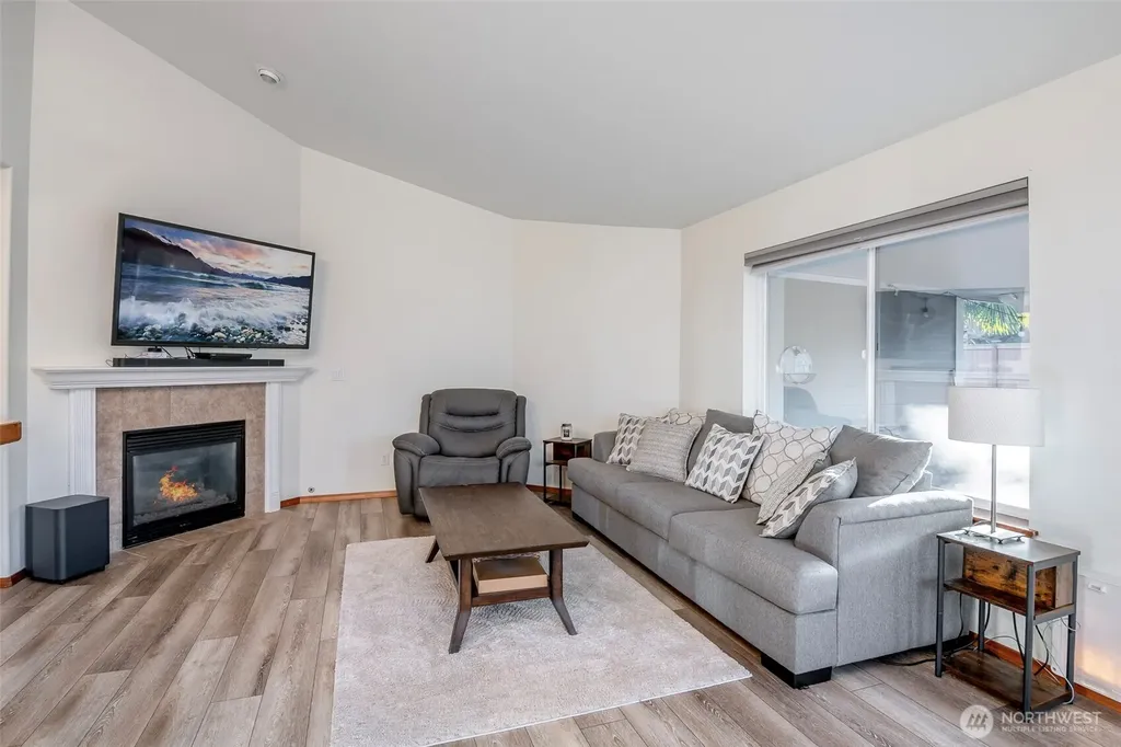 1405 NE Riddell Avenue Orting WA 98360