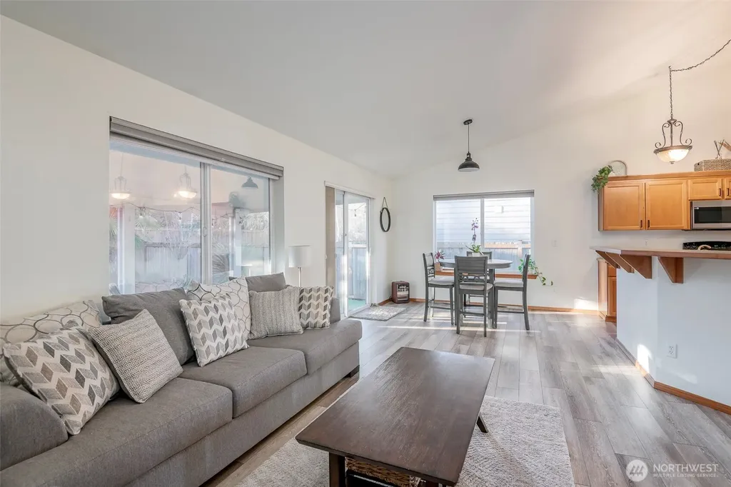 1405 NE Riddell Avenue Orting WA 98360
