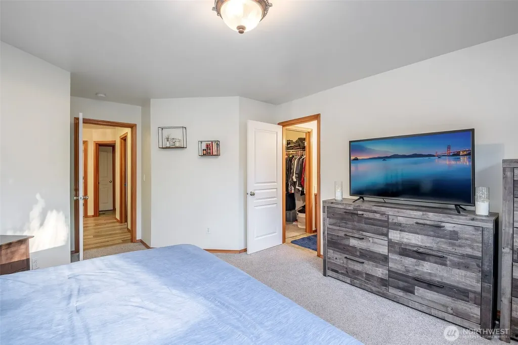 1405 NE Riddell Avenue Orting WA 98360
