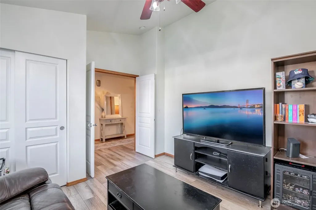 1405 NE Riddell Avenue Orting WA 98360