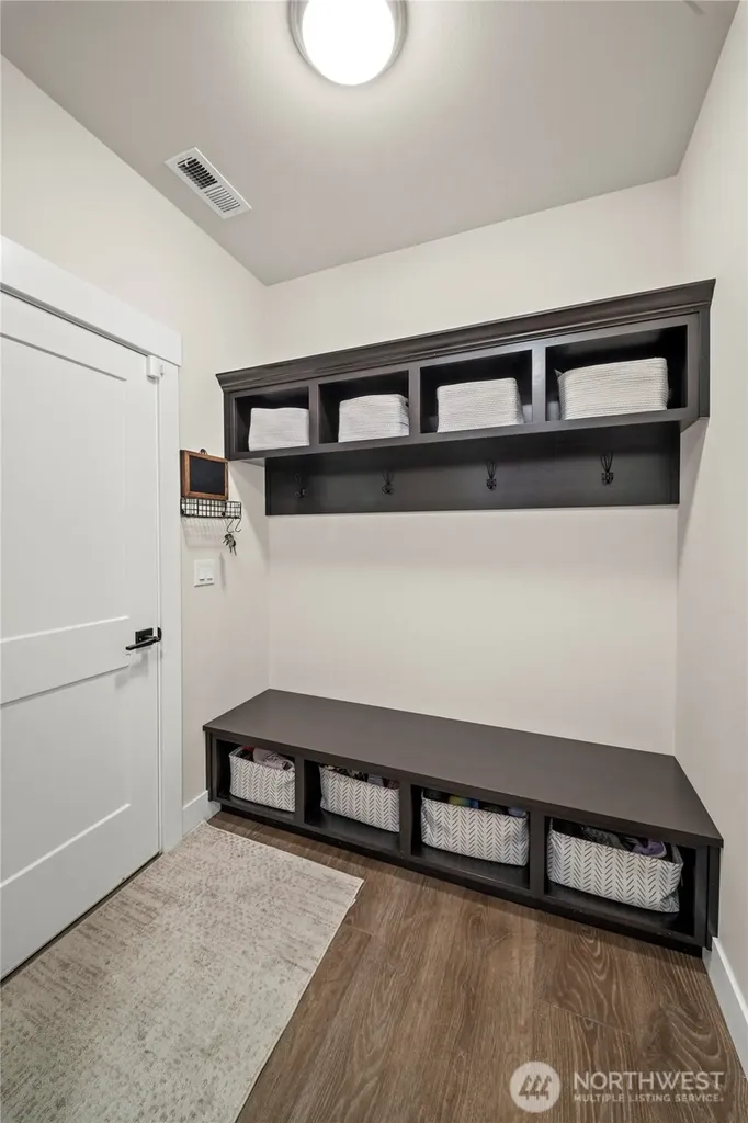 7704 Connells Prairie Road E Bonney Lake WA 98391