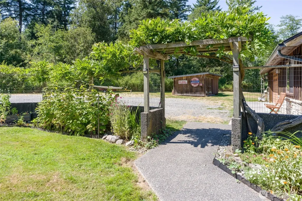1028 Cross Road Lopez Island WA 98261