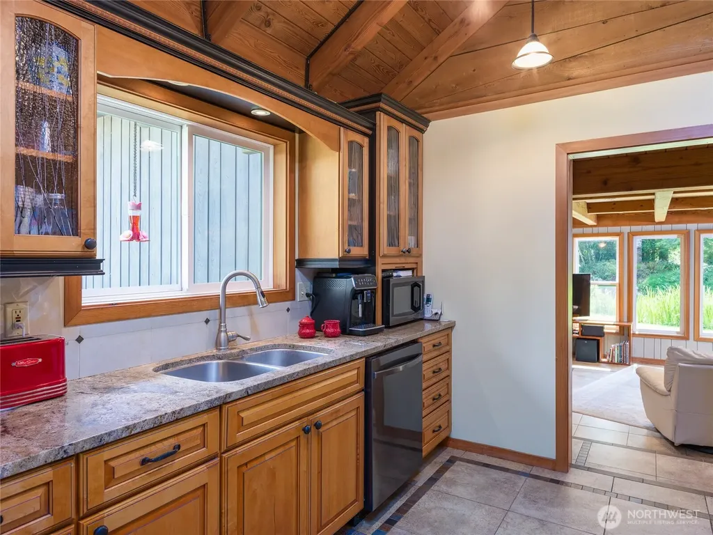 1028 Cross Road Lopez Island WA 98261