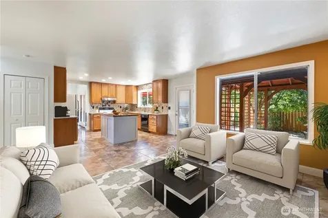 20 113th Street SE Everett WA 98208
