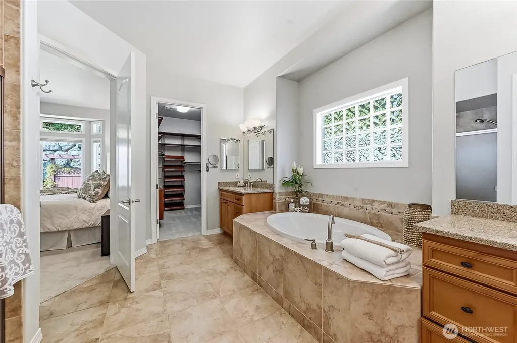 24270 NE 131st Terrace Redmond WA 98053