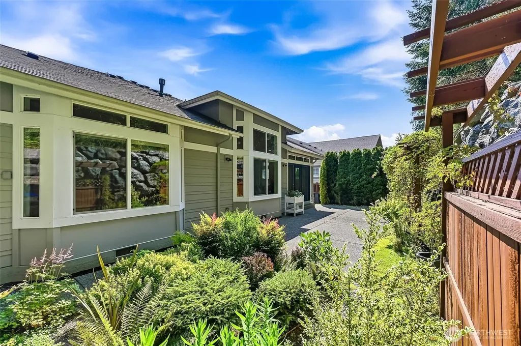 24270 NE 131st Terrace Redmond WA 98053