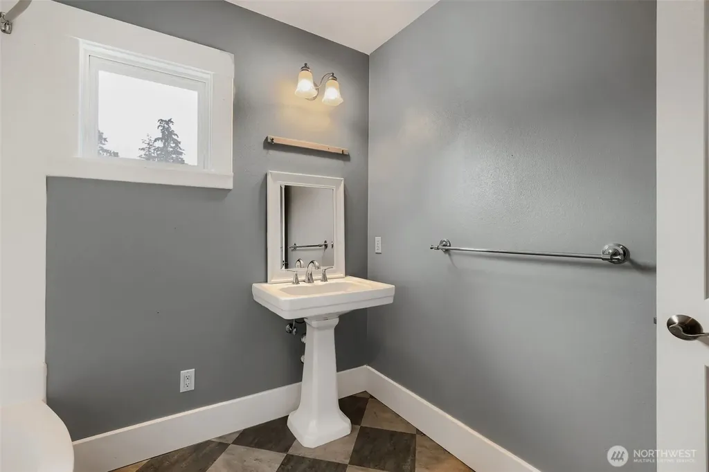 18729 100th Avenue NW Stanwood WA 98292