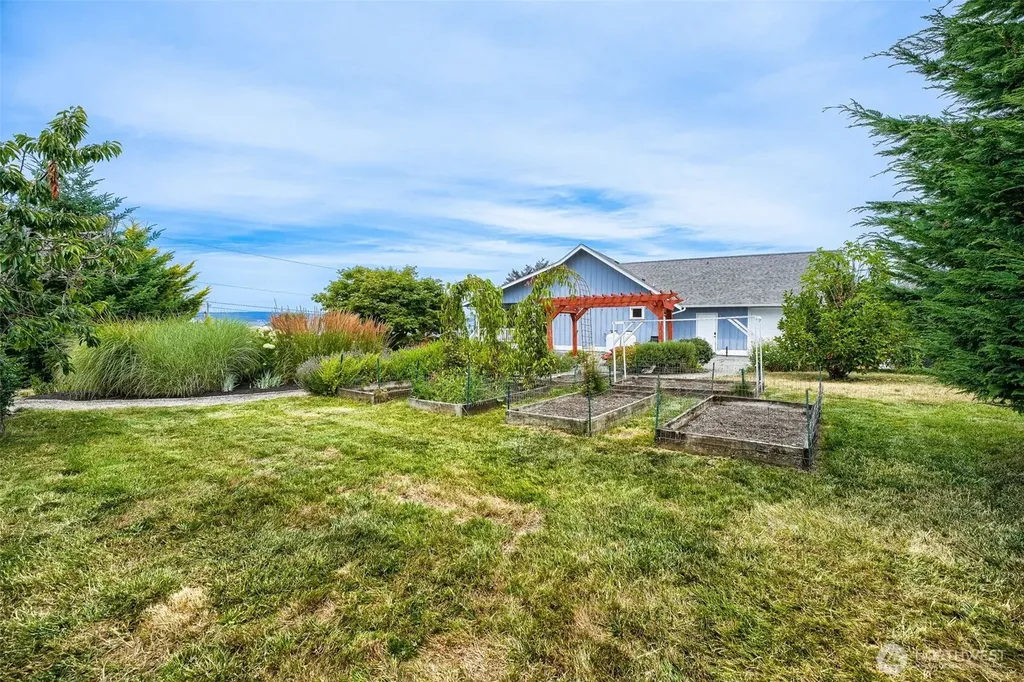18729 100th Avenue NW Stanwood WA 98292