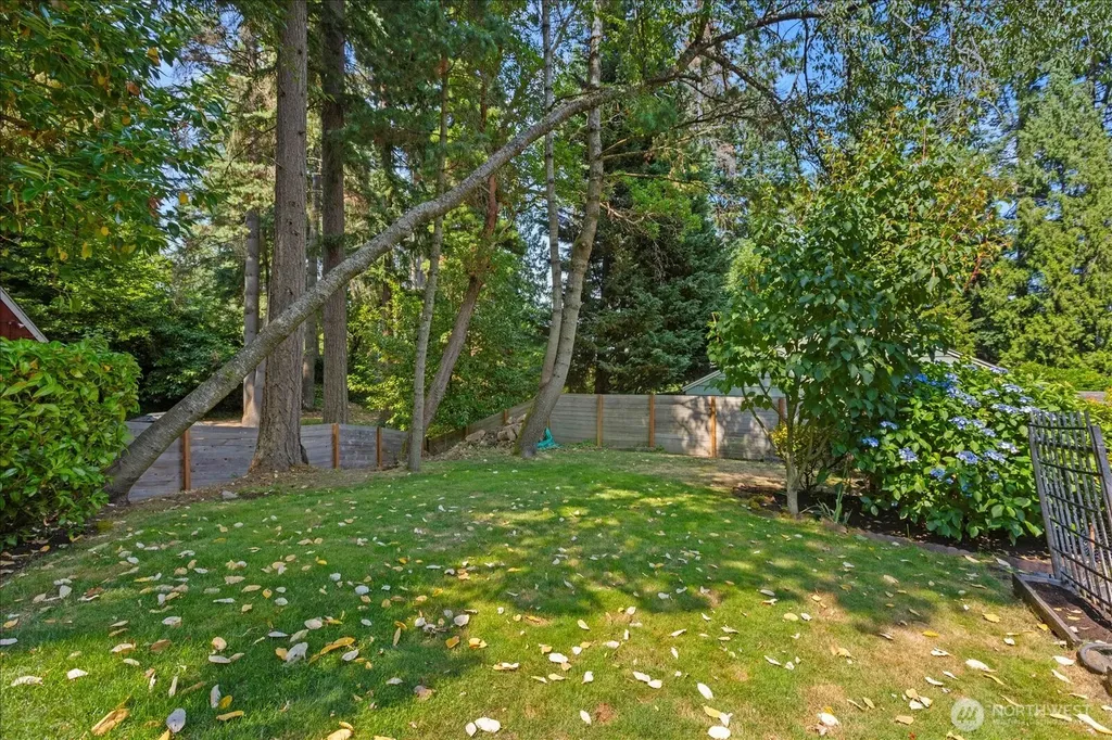 18224 24th Avenue NE Shoreline WA 98155