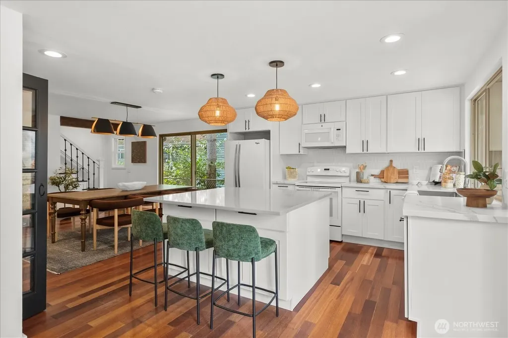 18224 24th Avenue NE Shoreline WA 98155