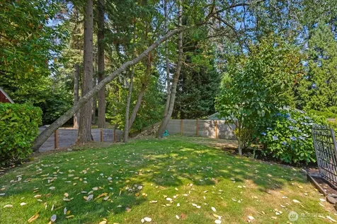 18224 24th Avenue NE Shoreline WA 98155