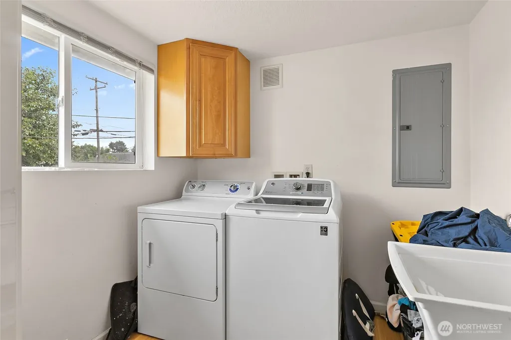 293 17th Avenue Longview WA 98632