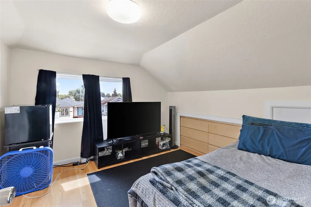 293 17th Avenue Longview WA 98632