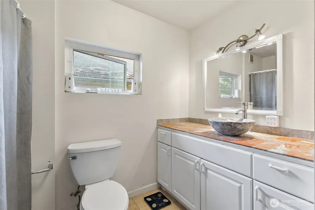 293 17th Avenue Longview WA 98632