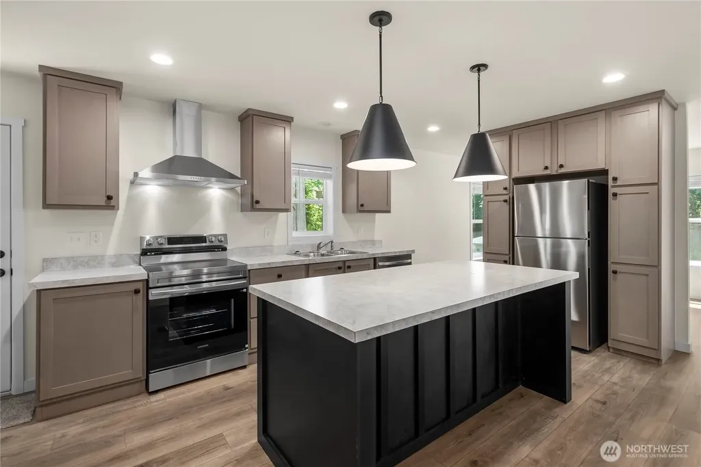 101 E Peyton Place Shelton WA 98584