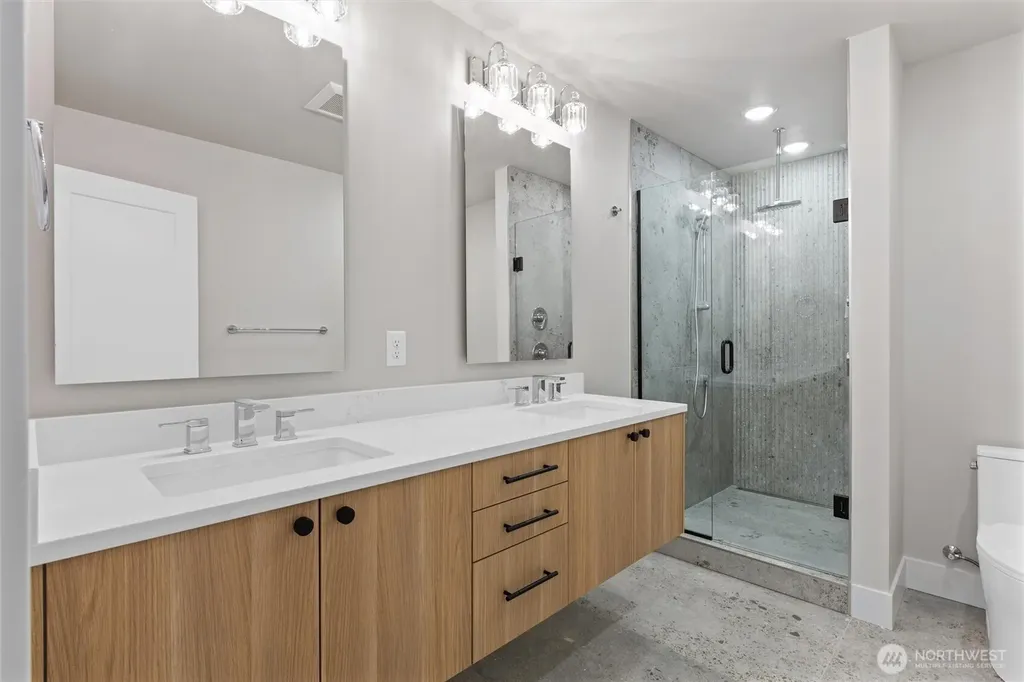1407 29th Avenue Seattle WA 98122