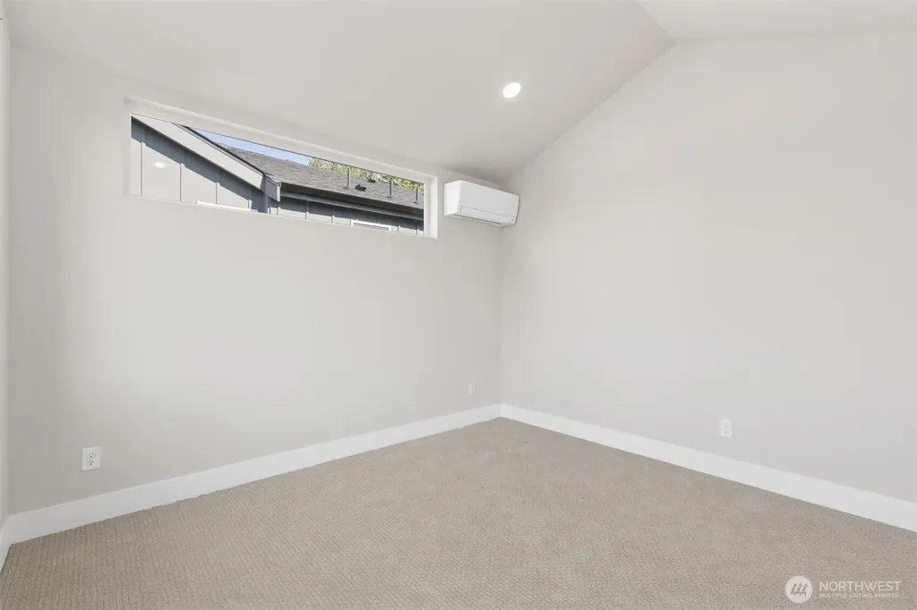 1407 29th Avenue Seattle WA 98122