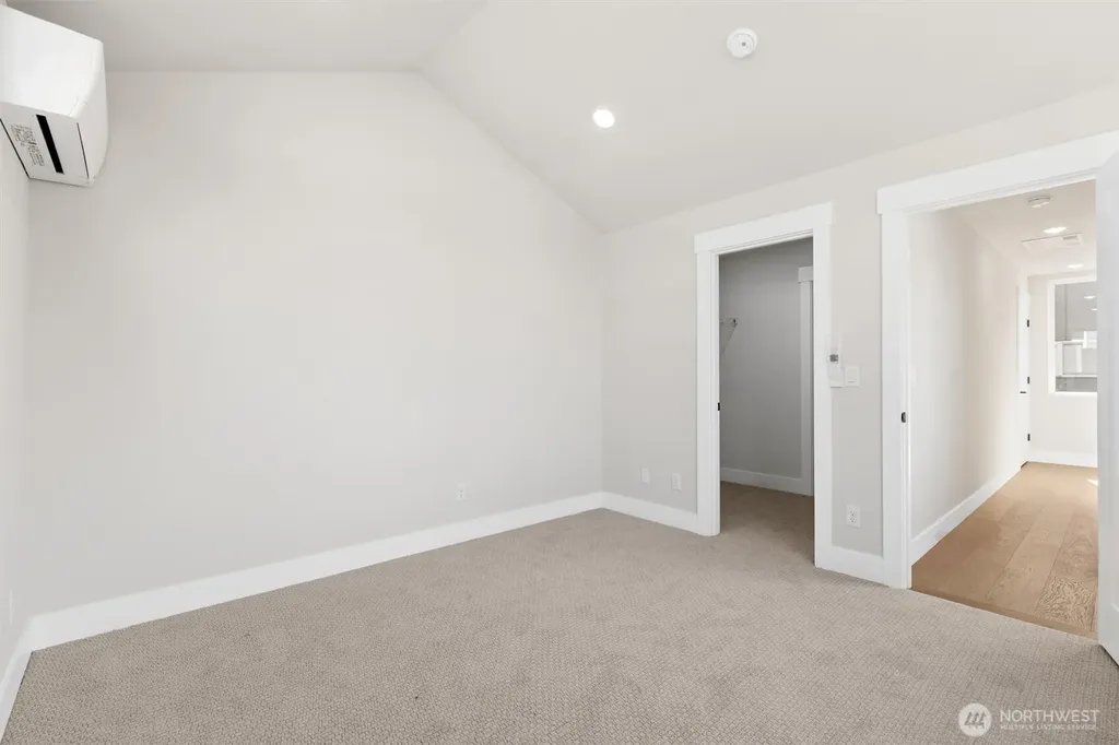 1407 29th Avenue Seattle WA 98122