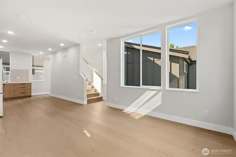 1407 29th Avenue Seattle WA 98122