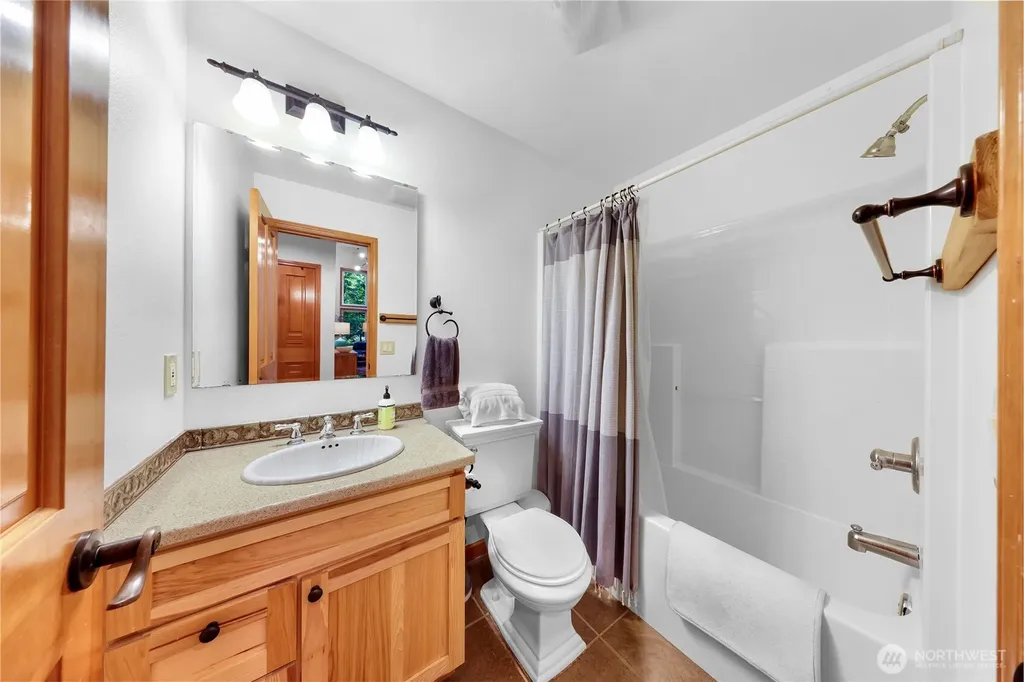 7875 Silver Lake Road Maple Falls WA 98266