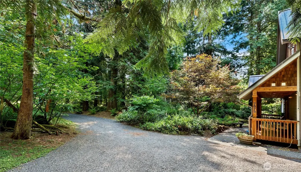 7875 Silver Lake Road Maple Falls WA 98266