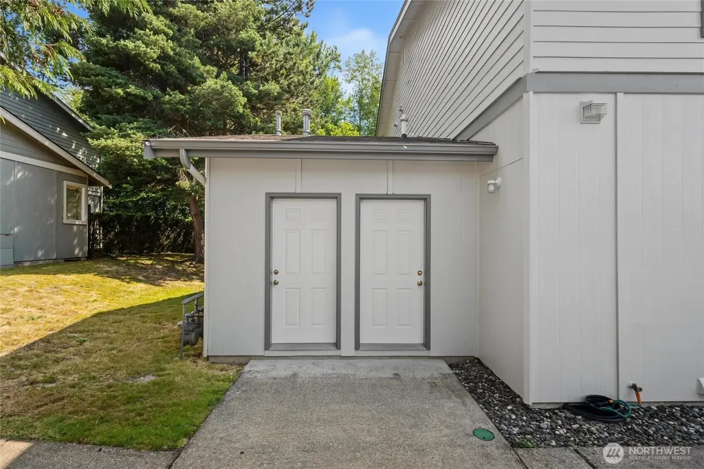 2020 Superior Street Bellingham WA 98229