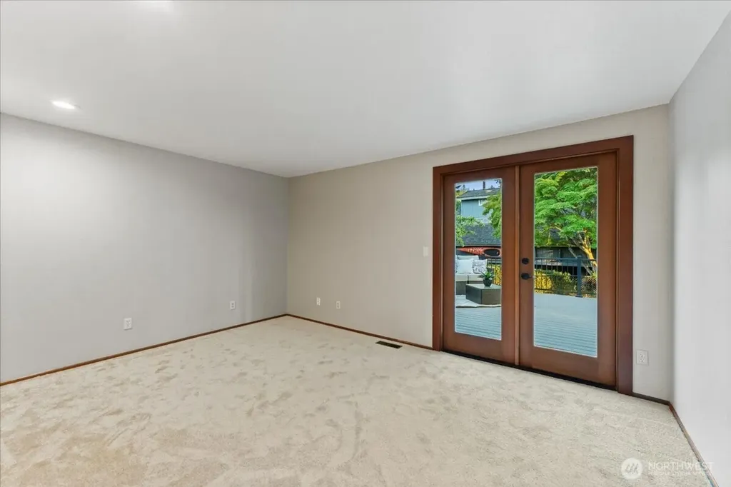 807 7th Avenue N Edmonds WA 98020