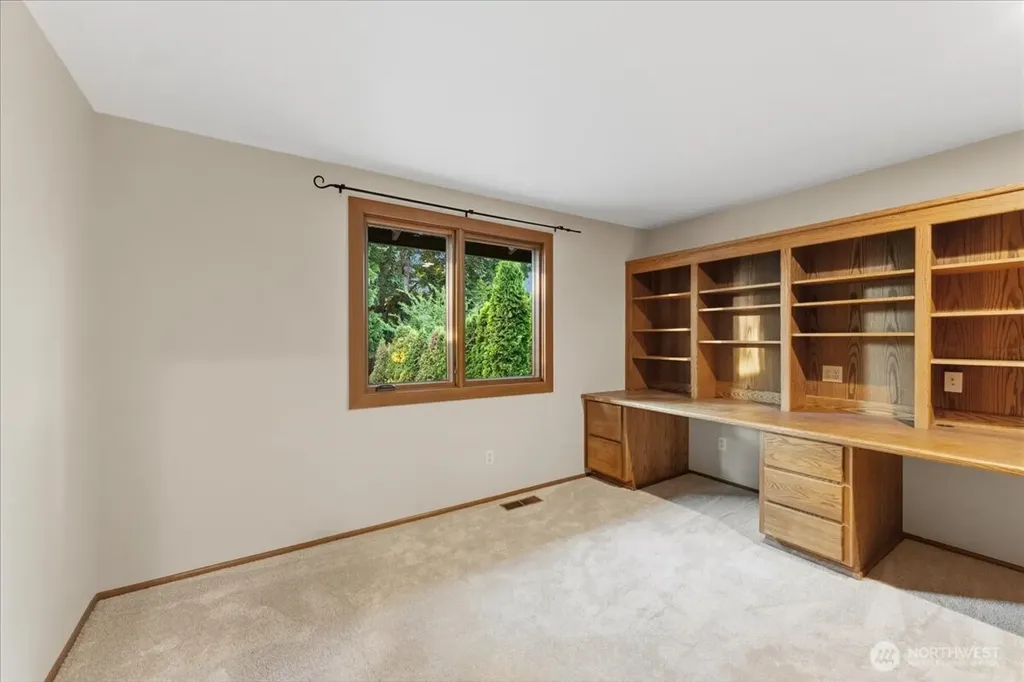 807 7th Avenue N Edmonds WA 98020