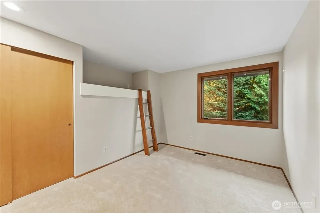 807 7th Avenue N Edmonds WA 98020