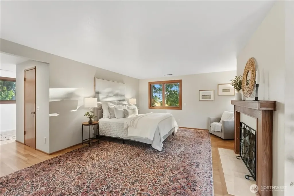 807 7th Avenue N Edmonds WA 98020
