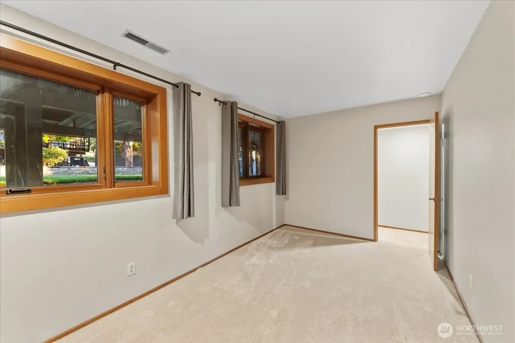 807 7th Avenue N Edmonds WA 98020