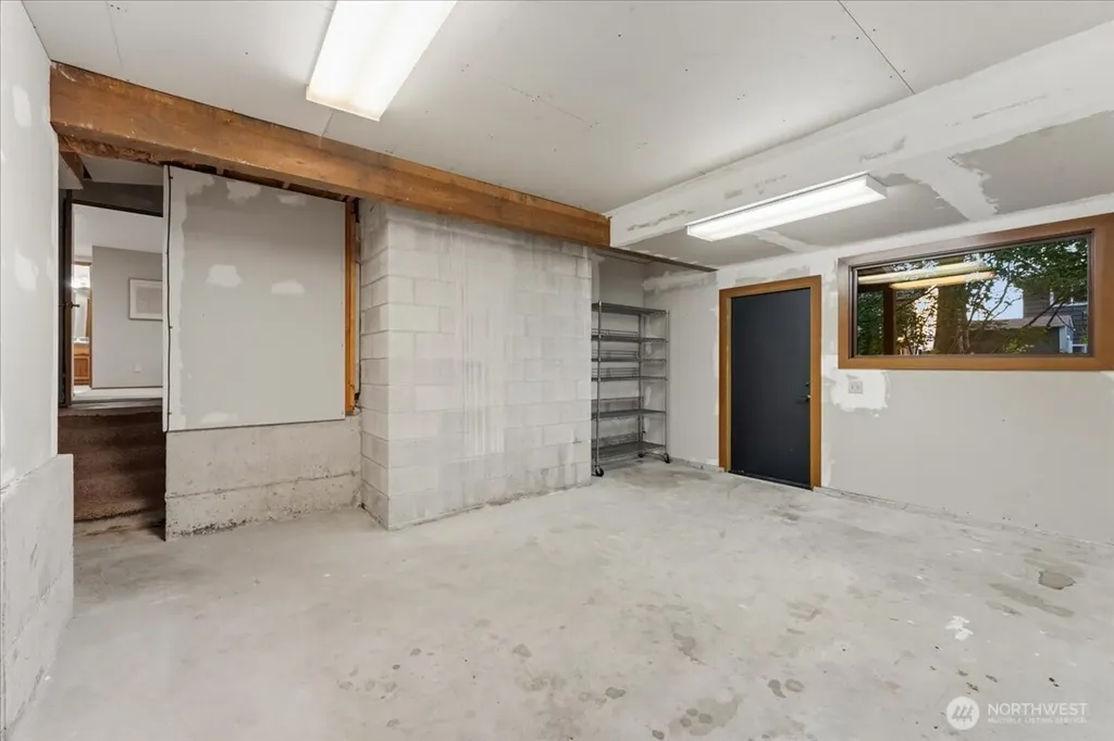 807 7th Avenue N Edmonds WA 98020