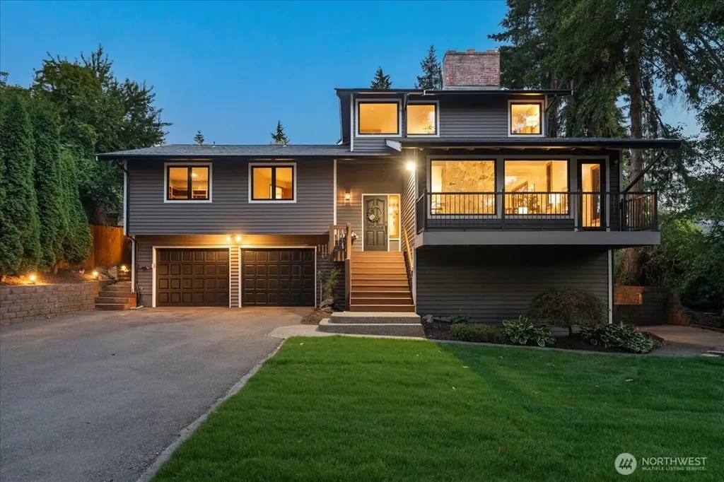 807 7th Avenue N Edmonds WA 98020