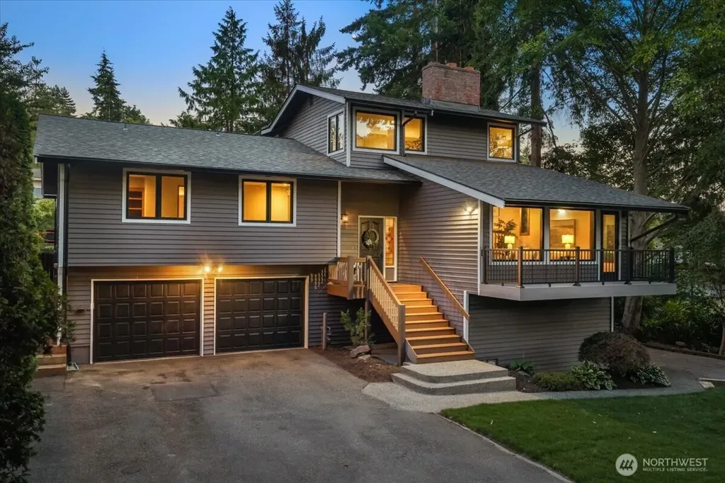 807 7th Avenue N Edmonds WA 98020
