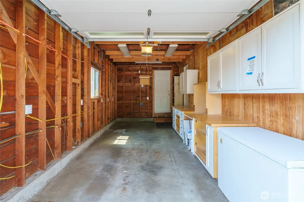 7025 25th Avenue NE Seattle WA 98115