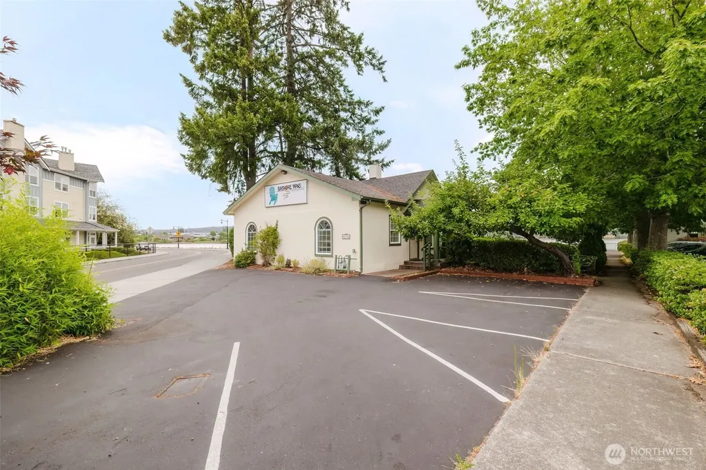 9234 Bay Shore Drive NW Silverdale WA 98383