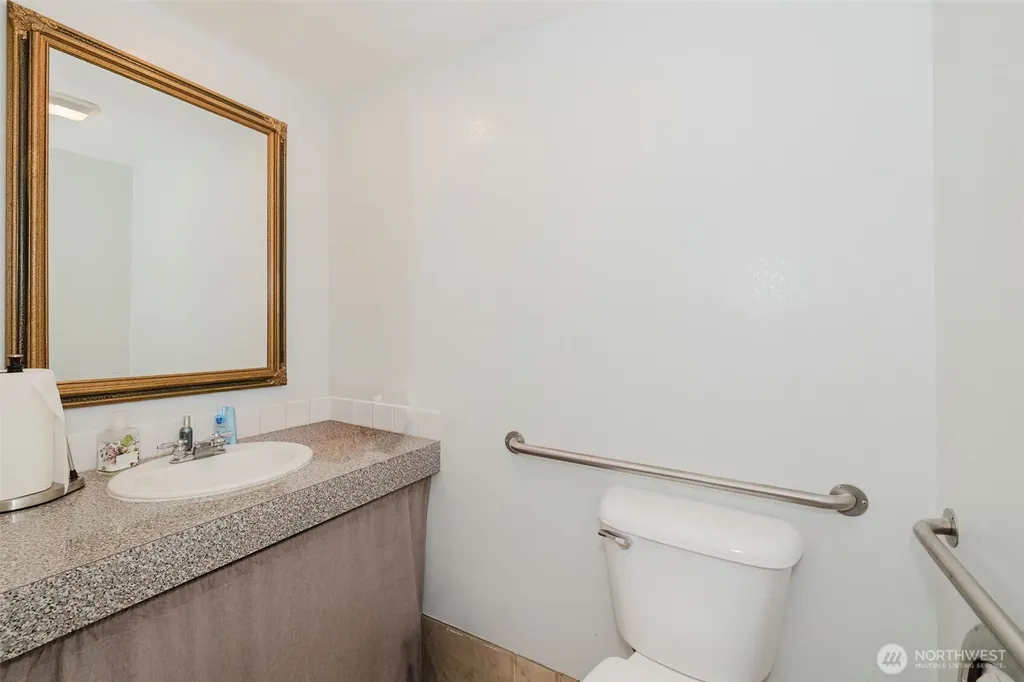 9234 Bay Shore Drive NW Silverdale WA 98383