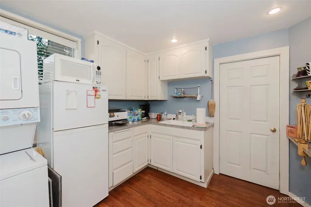 9234 Bay Shore Drive NW Silverdale WA 98383