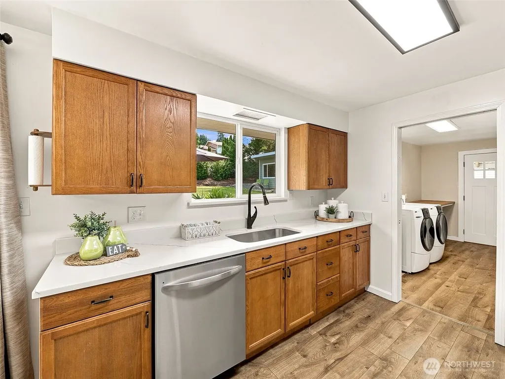 21638 94th Place S Kent WA 98031