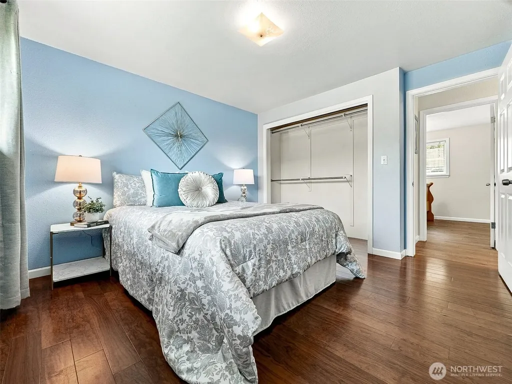 21638 94th Place S Kent WA 98031