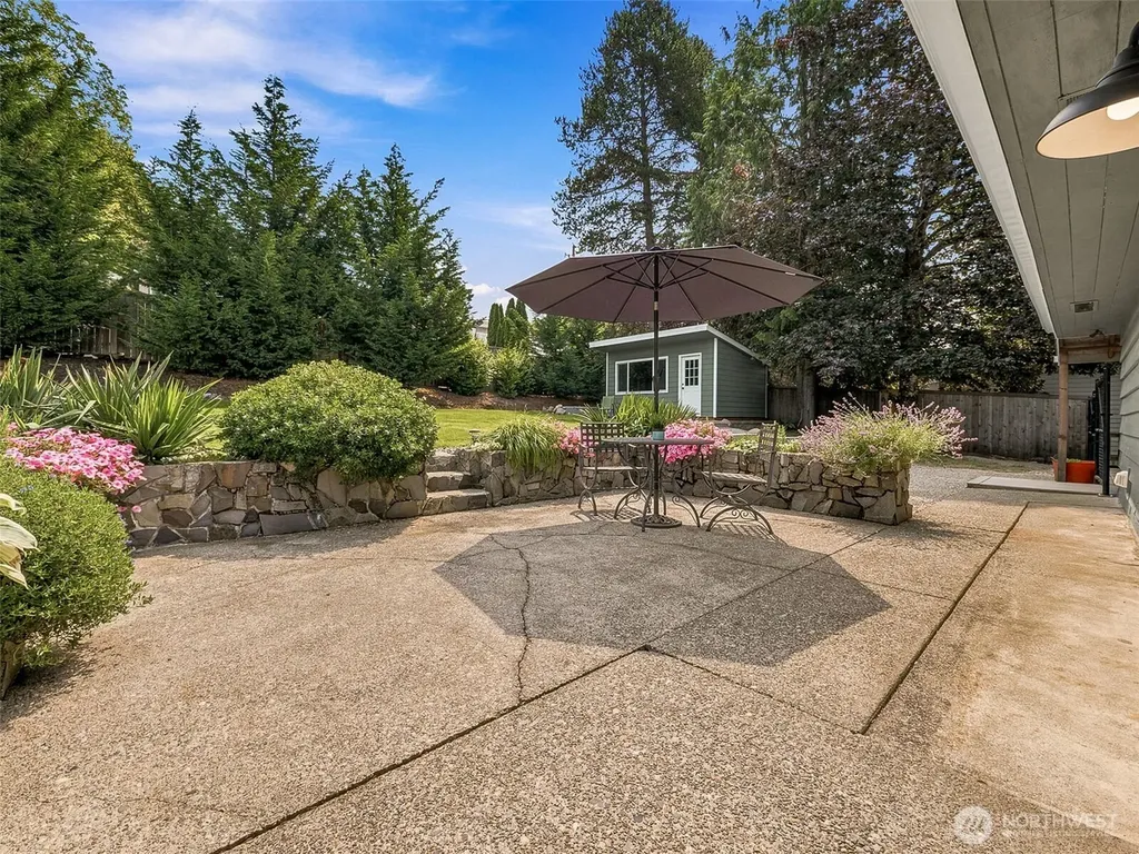 21638 94th Place S Kent WA 98031