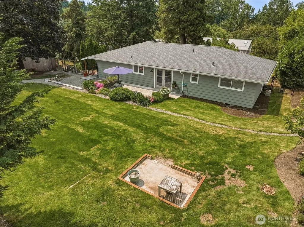 21638 94th Place S Kent WA 98031